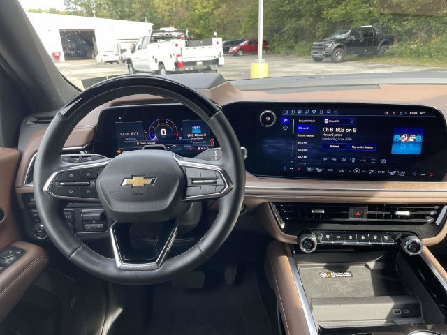 Certified 2025 Chevrolet Tahoe High Country AWD/4WD image 27