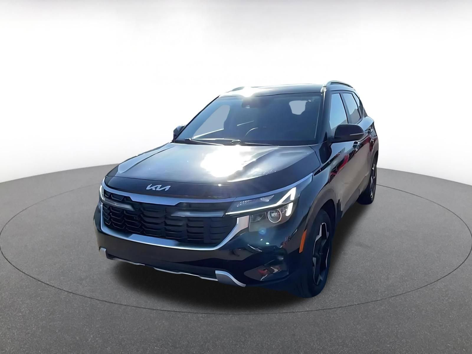 Used 2025 Kia Seltos S image 7