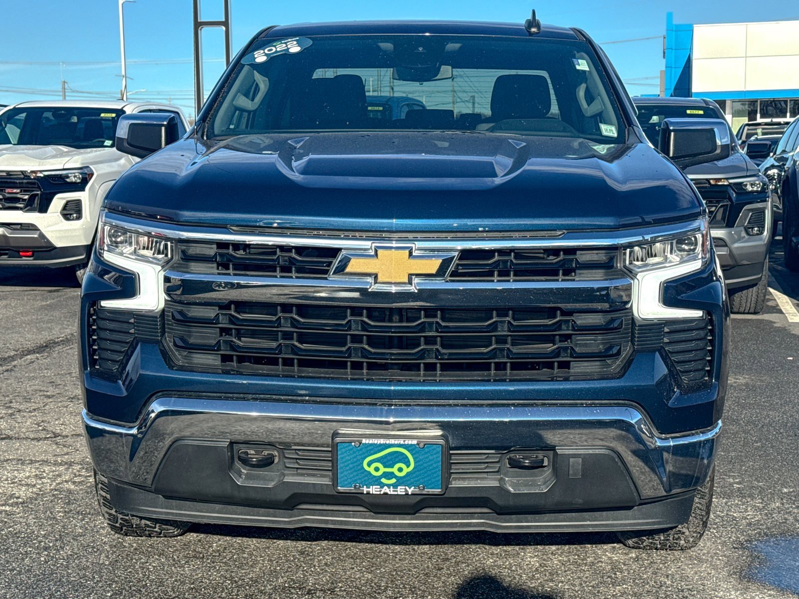 Certified 2022 Chevrolet Silverado 1500 LT image 2