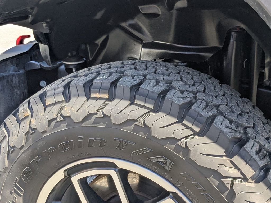 Used 2025 Jeep Wrangler Unlimited Rubicon image 29