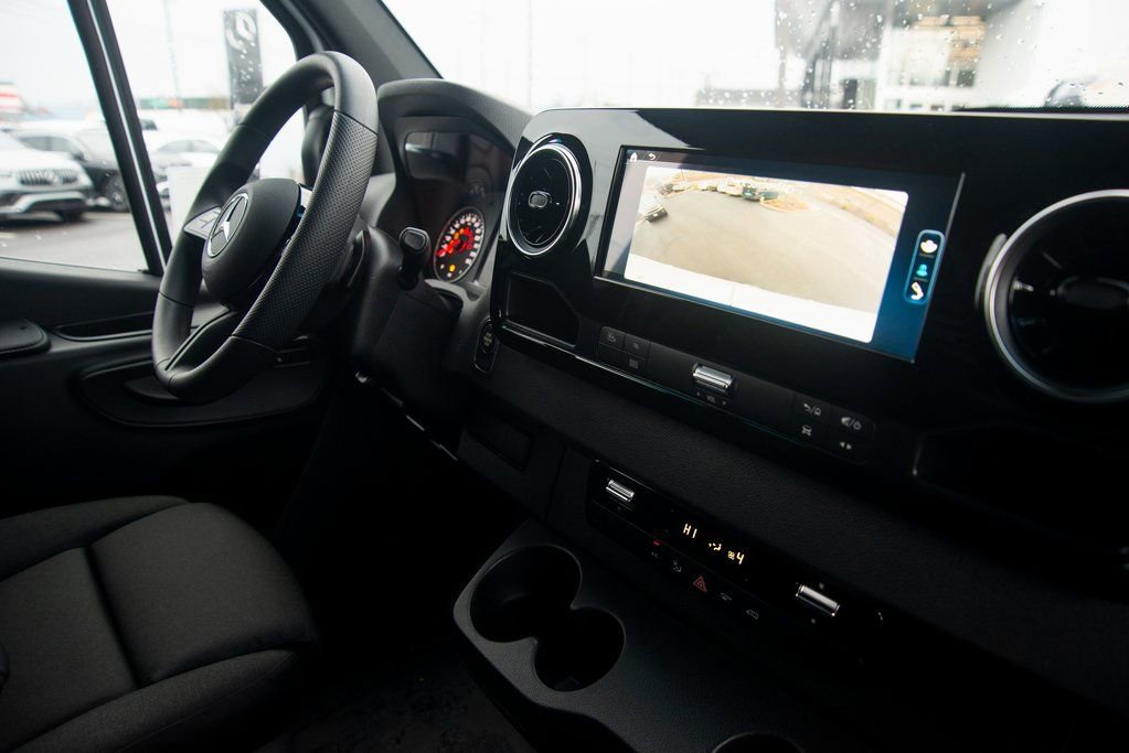 New 2025 Mercedes-Benz Sprinter 2500 image 30
