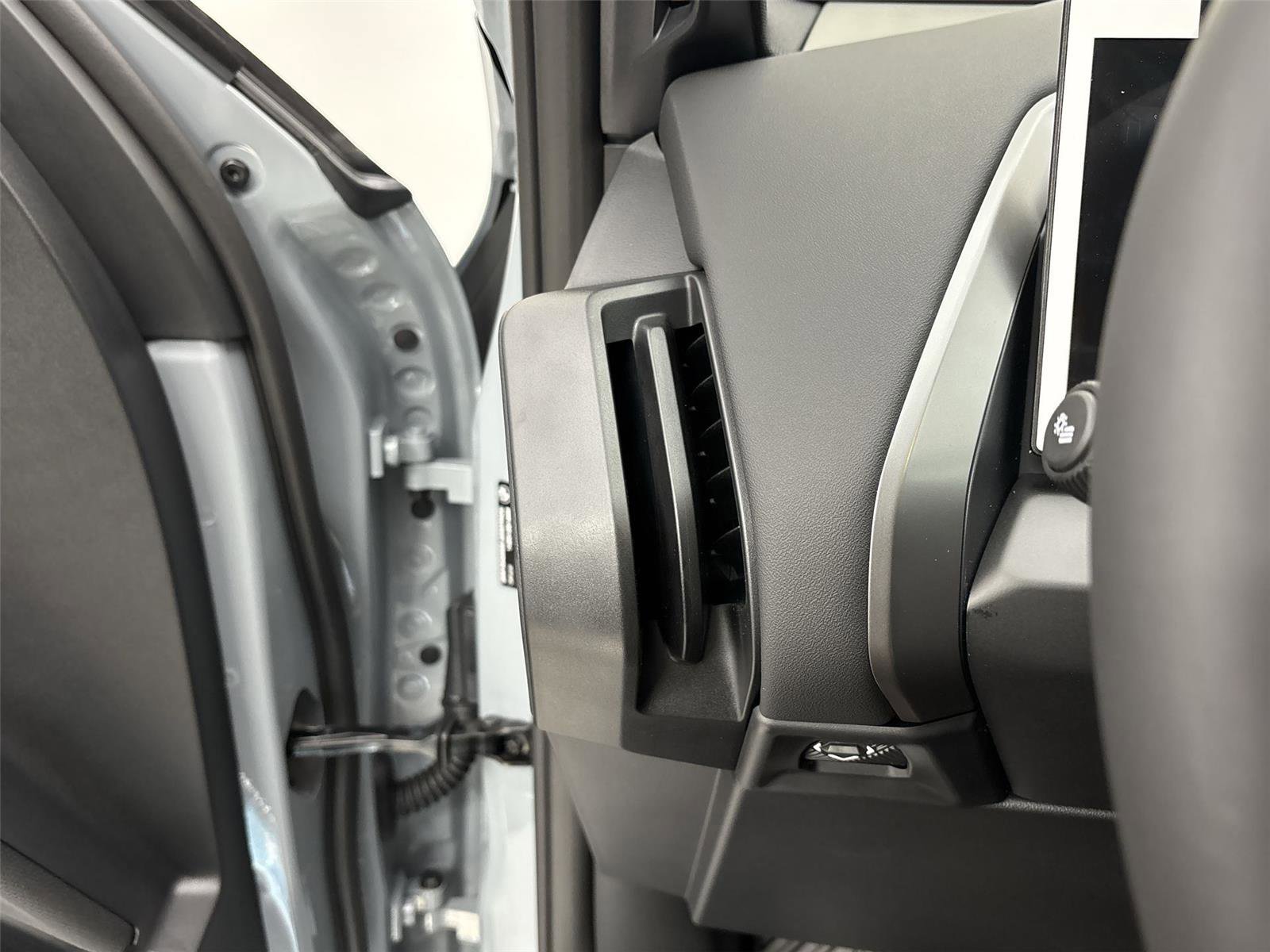 New 2026 BMW X3 xDrive30 w/ M Sport Package image 31