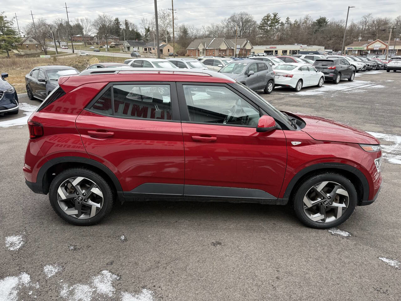 Used 2021 Hyundai Venue SEL image 6