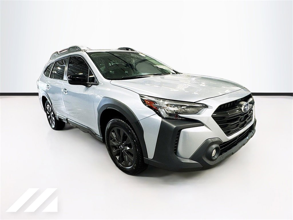 Used 2023 Subaru Outback Onyx Edition image 3