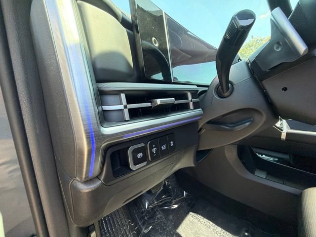 New 2025 Hyundai Santa Fe Limited AWD/4WD image 23