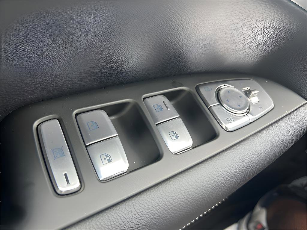 New 2025 Genesis G70 2.5T AWD/4WD image 20