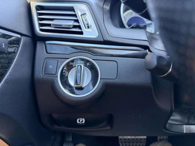 Used 2016 Mercedes-Benz E 400 Coupe image 26