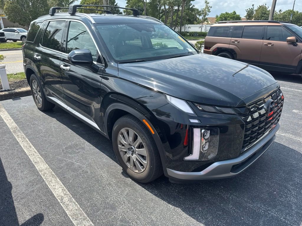 Used 2023 Hyundai Palisade SEL FWD image 4