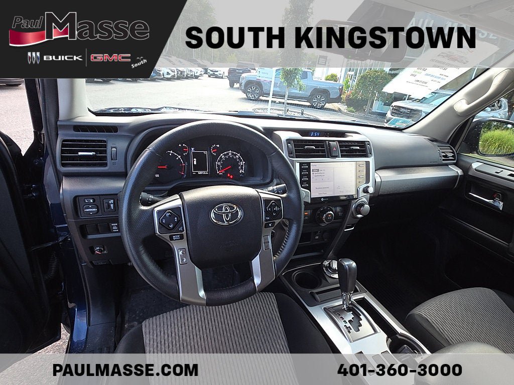 Used 2022 Toyota 4Runner SR5 AWD/4WD image 11