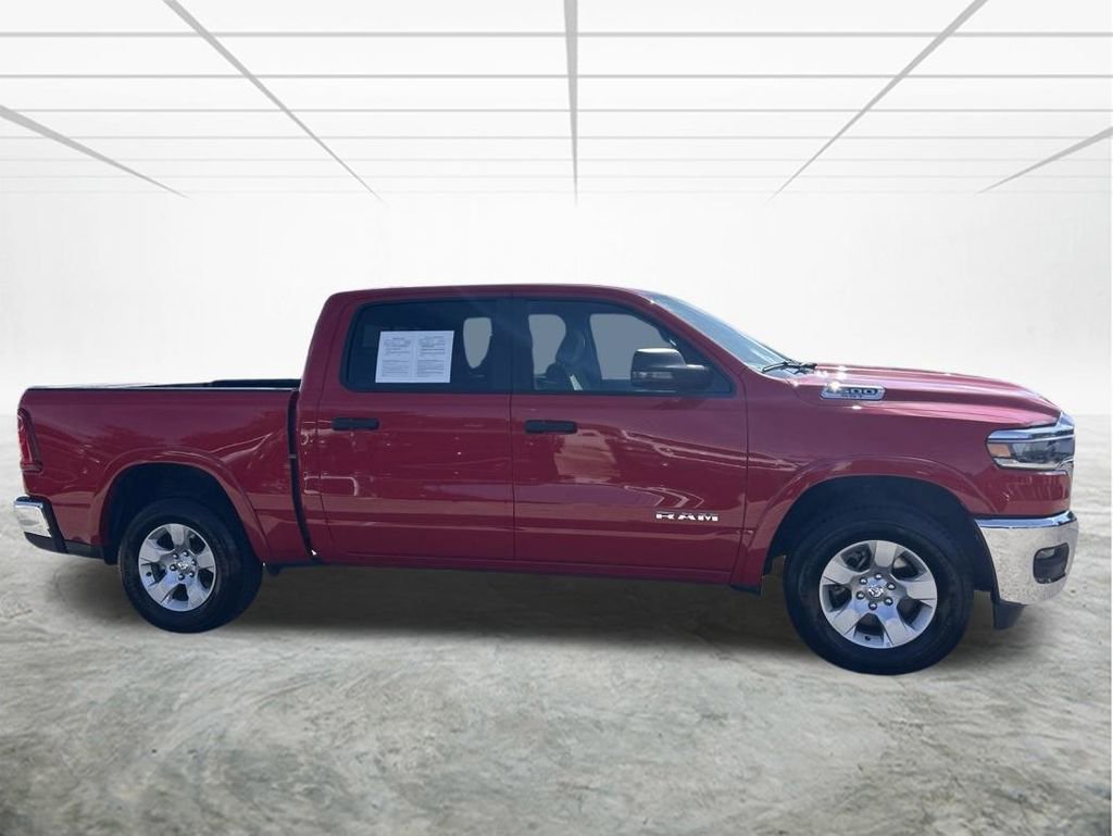 Used 2025 RAM 1500 Big Horn AWD/4WD image 3