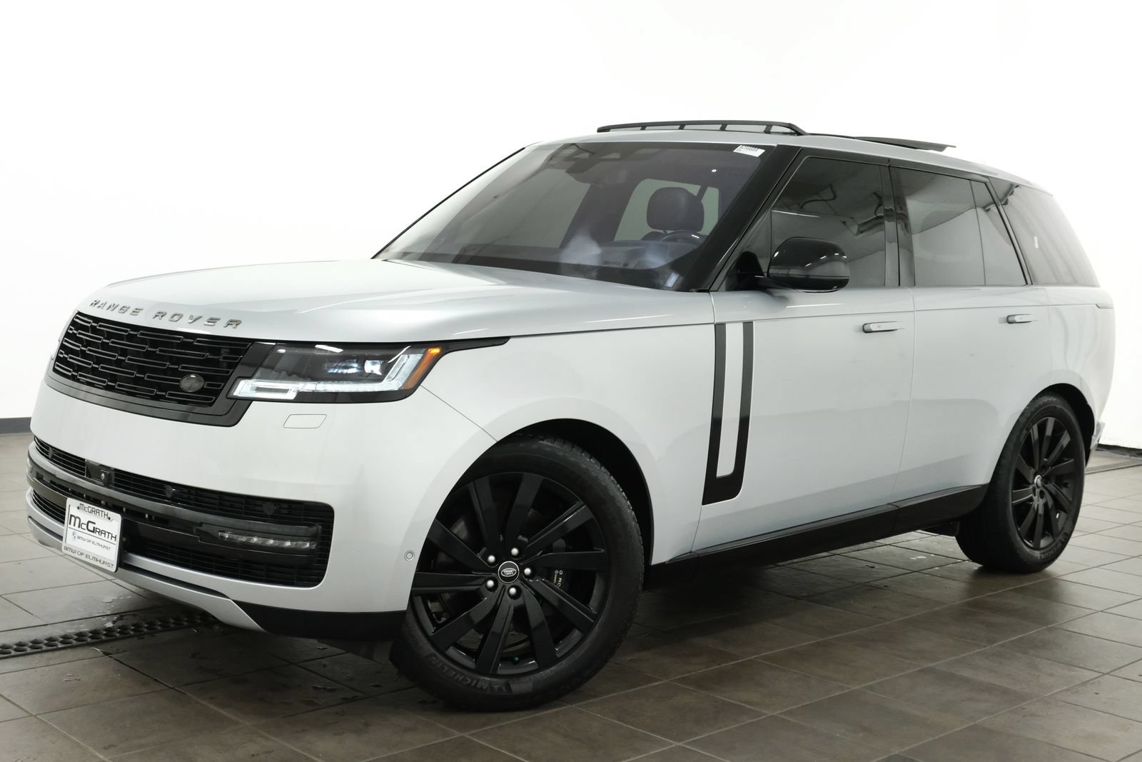 Used 2023 Land Rover Range Rover SE AWD/4WD image 1