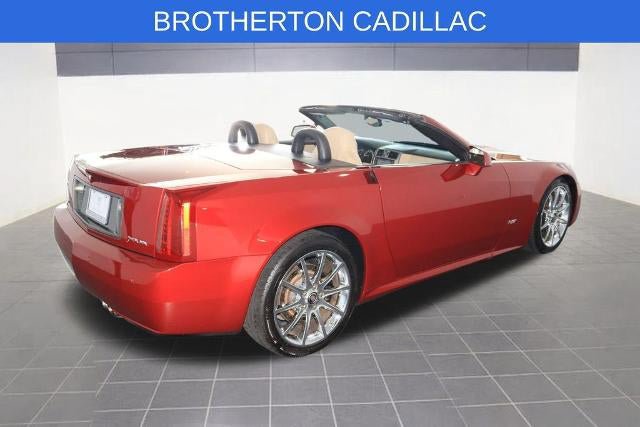 Used 2008 Cadillac XLR V RWD image 31
