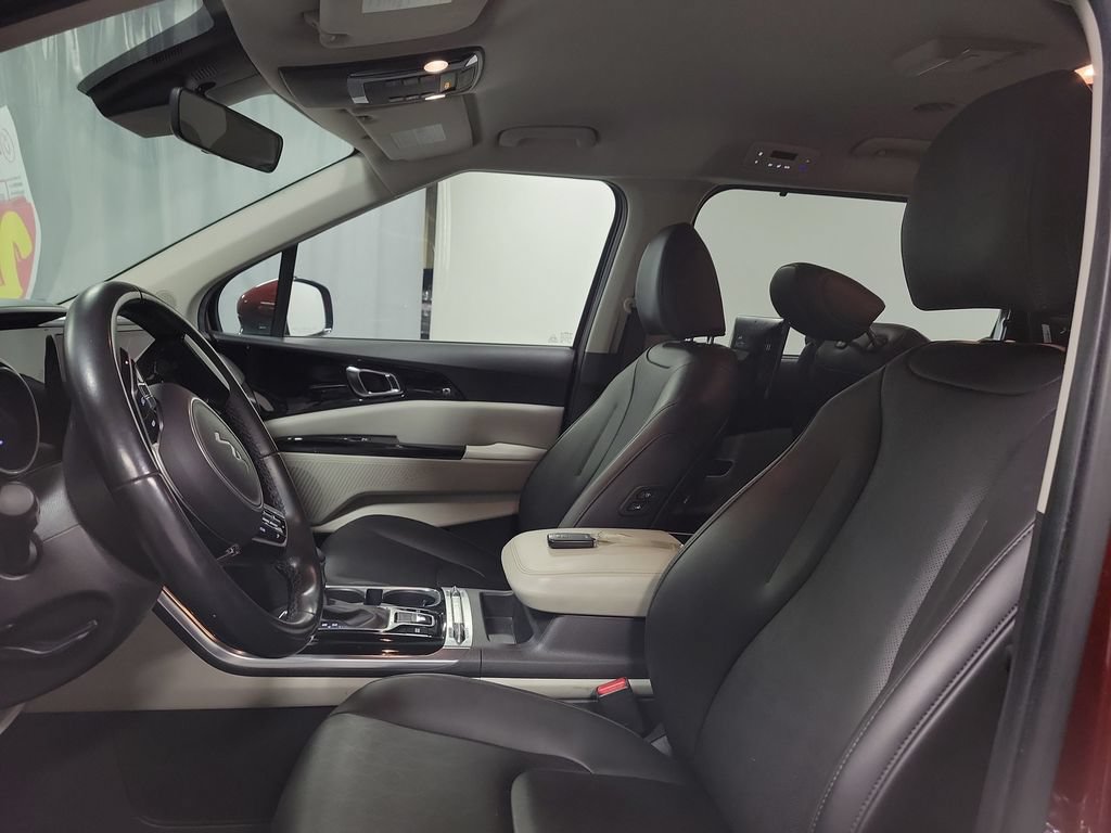 Used 2022 Kia Carnival SX FWD image 12