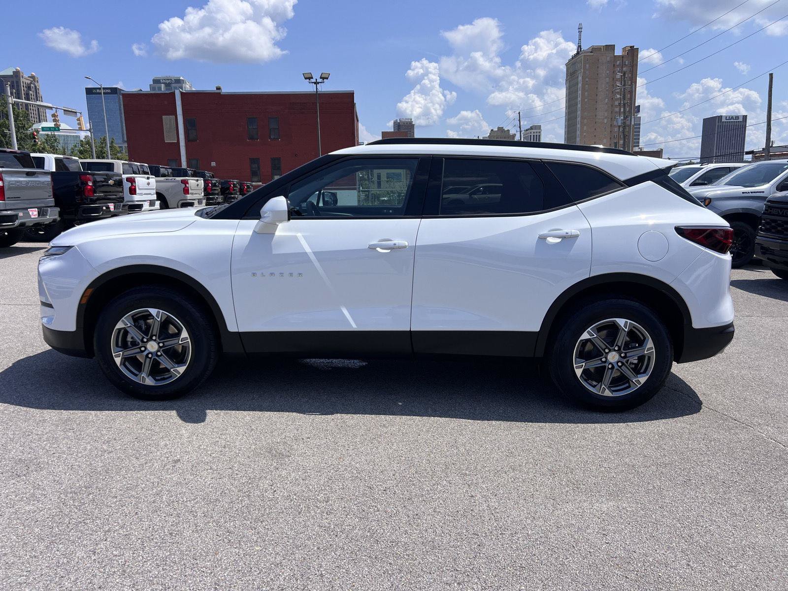 Used 2024 Chevrolet Blazer LT w/ Convenience Package FWD image 29