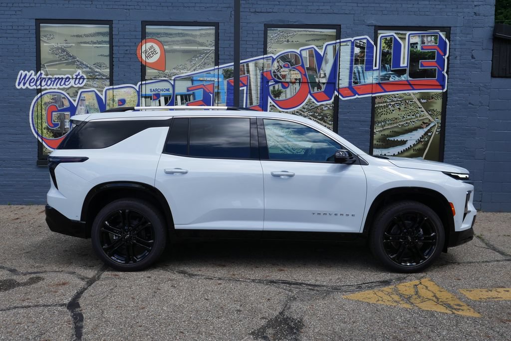 New 2026 Chevrolet Traverse High Country w/ LPO, Floor Liner Package AWD/4WD image 40