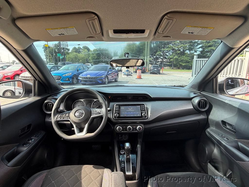 Used 2018 Nissan Kicks S FWD image 19
