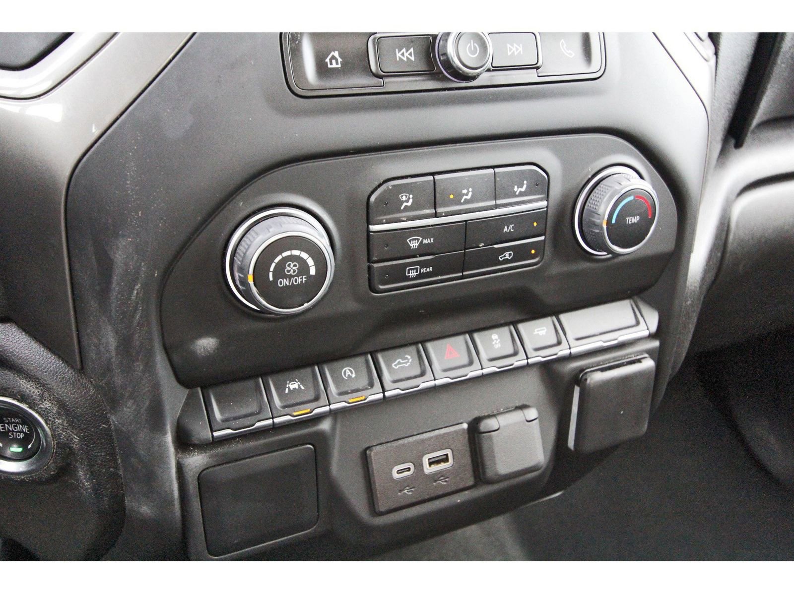 Used 2024 Chevrolet Silverado 1500 Custom image 24