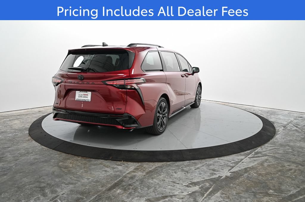 New 2026 Toyota Sienna XSE FWD image 7