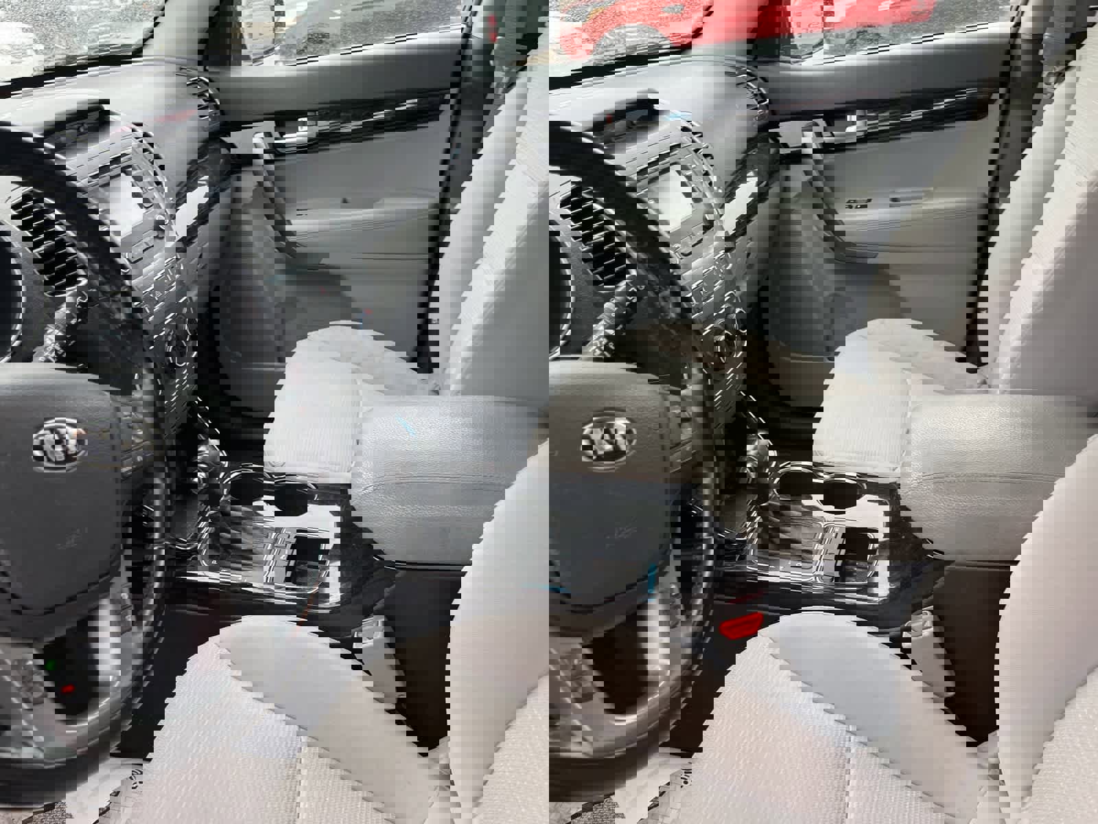 Used 2014 Kia Sorento LX image 29