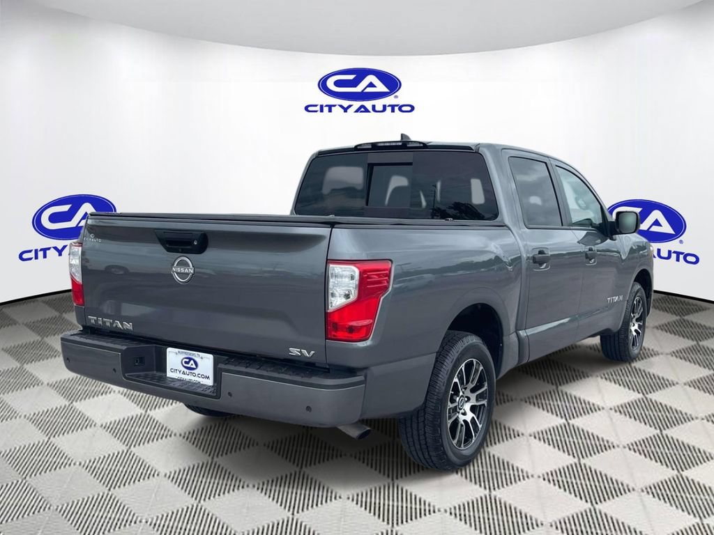 Used 2023 Nissan Titan SV RWD image 4