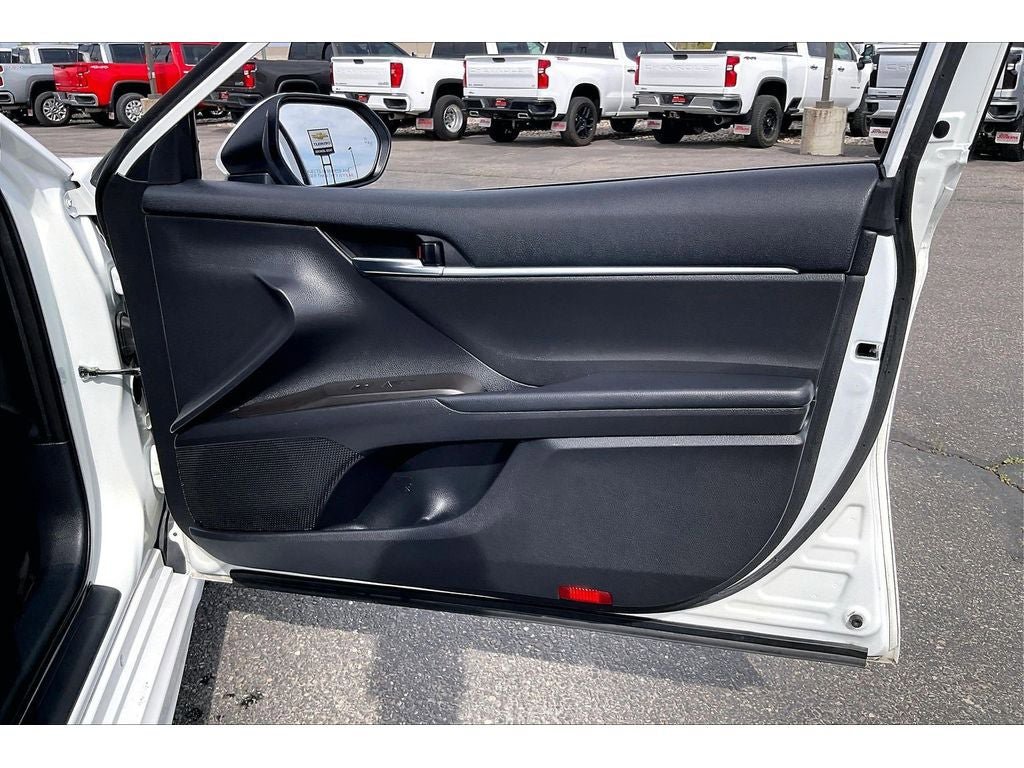 Used 2022 Toyota Camry SE w/ Cold Weather Package AWD/4WD image 26