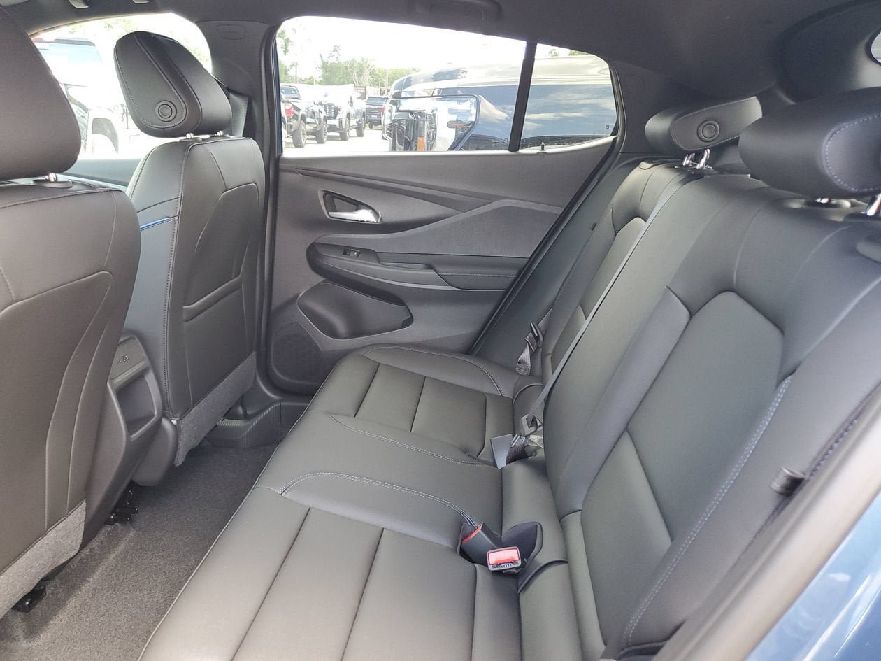 New 2026 Buick Envista Sport Touring w/ Convenience II Package FWD image 10