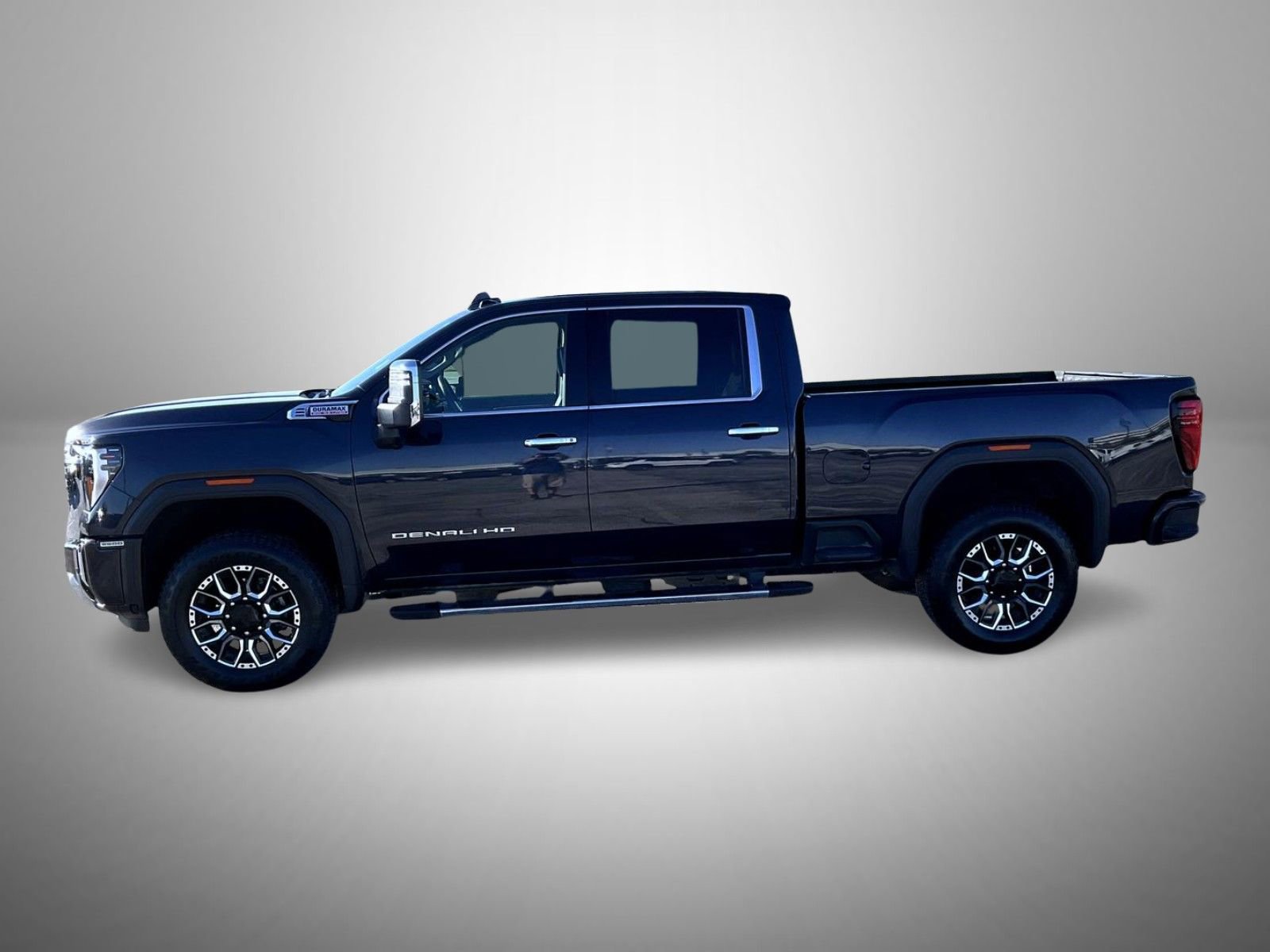 Used 2024 GMC Sierra 3500 Denali w/ Technology Package image 8