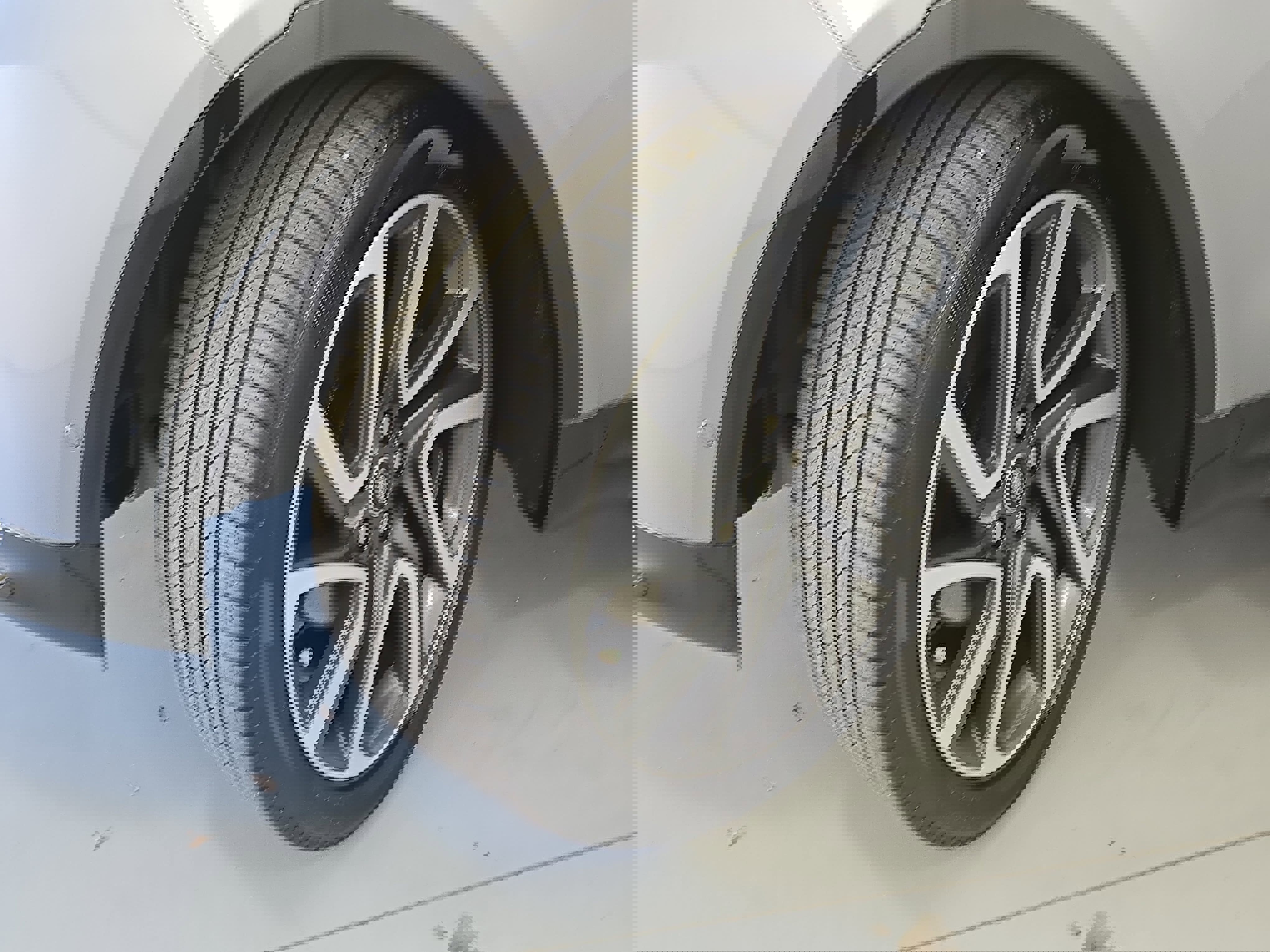 Certified 2025 Land Rover Discovery Dynamic SE image 34