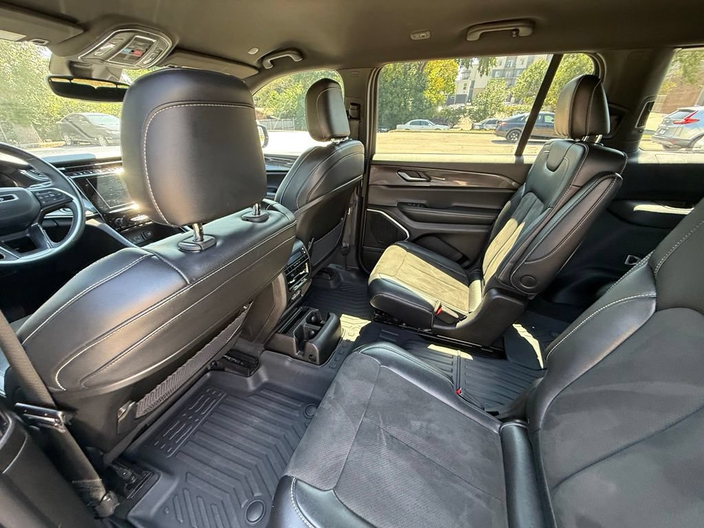 Used 2021 Jeep Grand Cherokee L Laredo AWD/4WD image 26