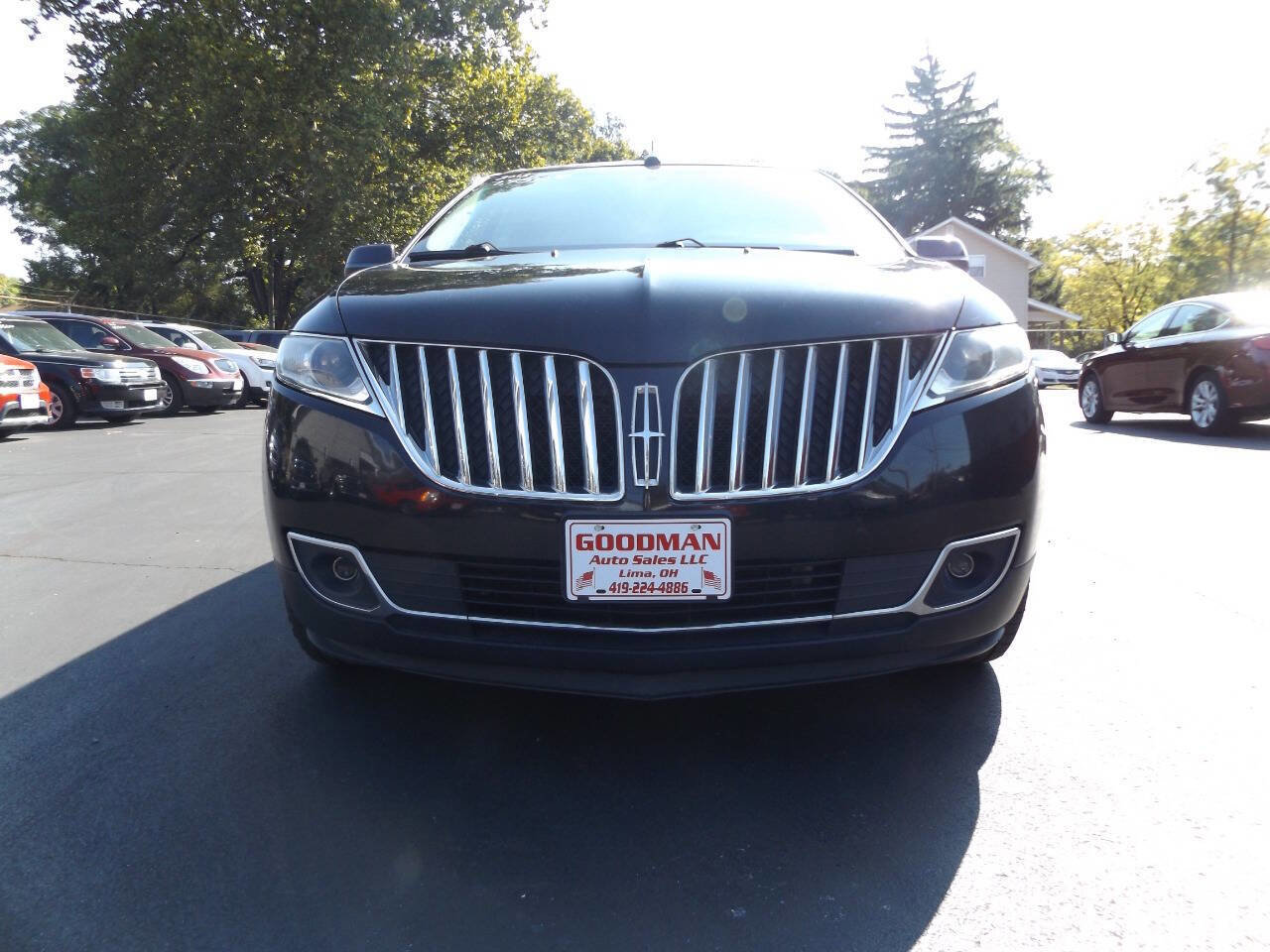 Used 2013 Lincoln MKX AWD image 3
