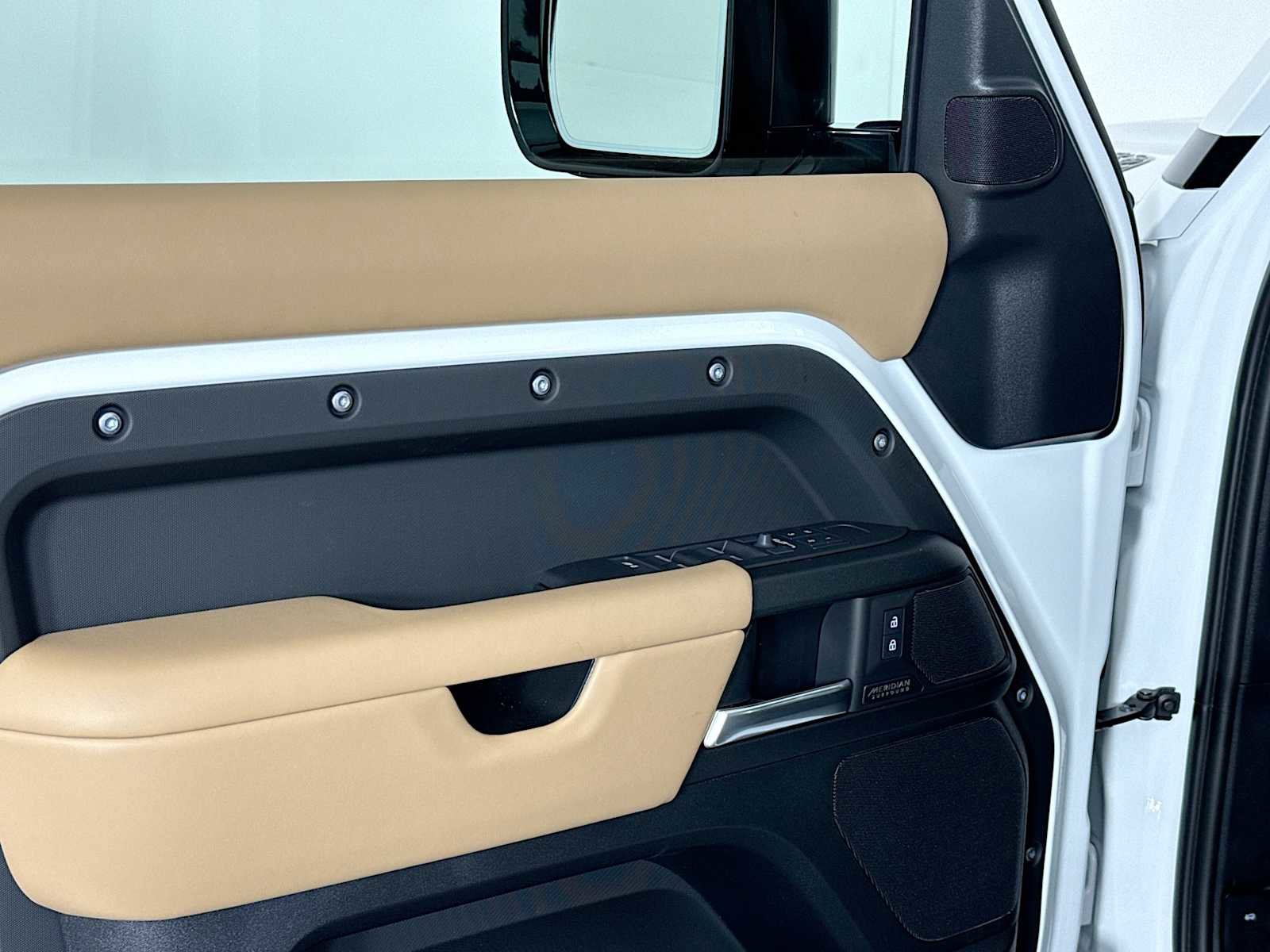 New 2025 Land Rover Defender 130 V8 image 18