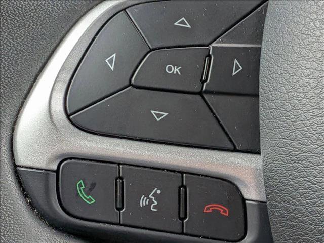 Used 2023 Jeep Renegade Trailhawk AWD/4WD image 11