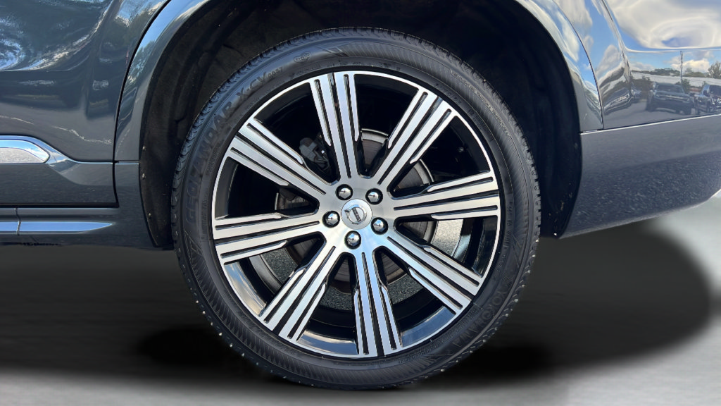 Used 2022 Volvo XC90 T6 Inscription w/ Climate Package AWD/4WD image 9