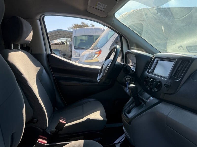 Used 2021 Nissan NV200 SV FWD image 8