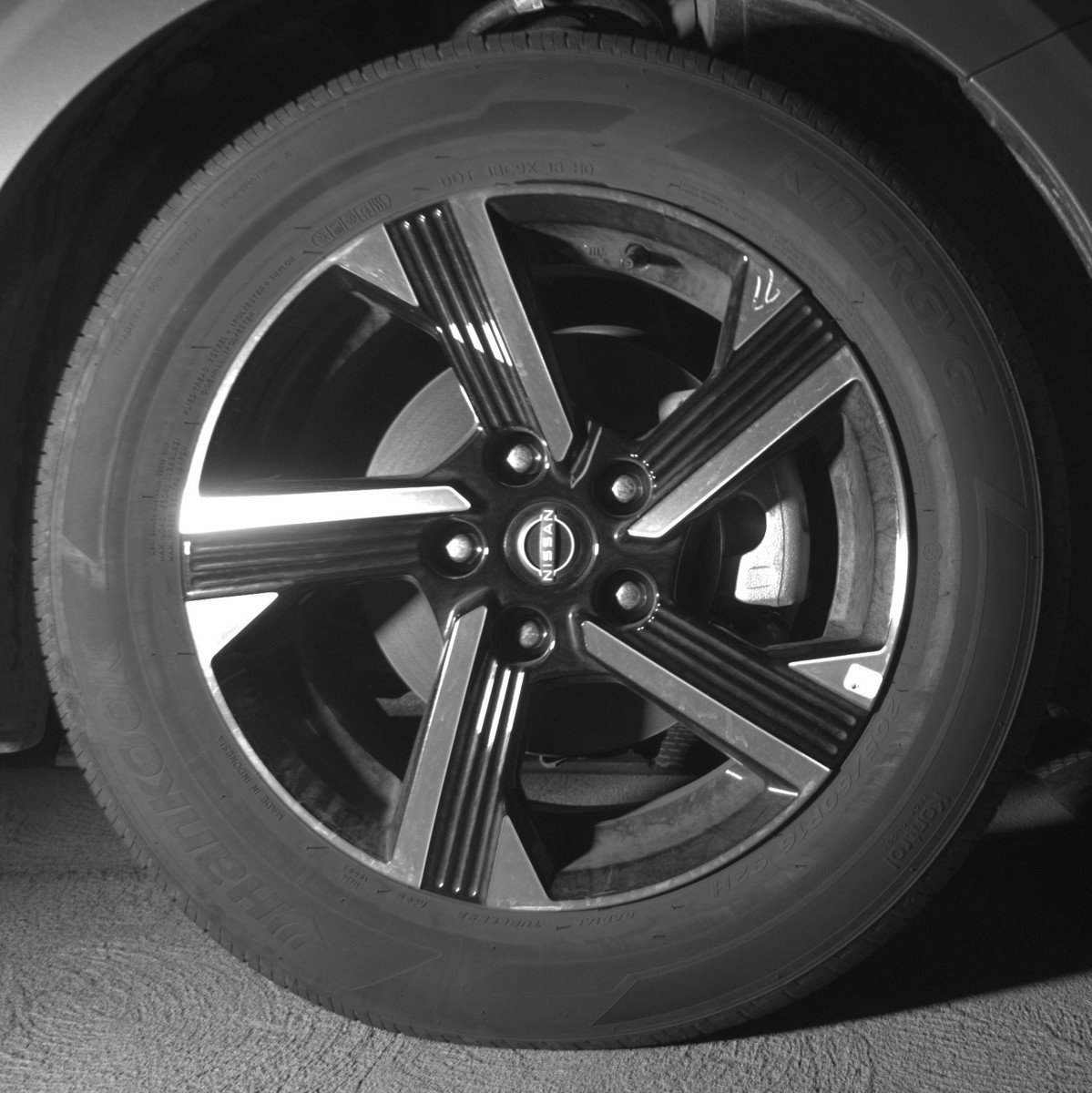 Used 2025 Nissan Sentra SV FWD image 13