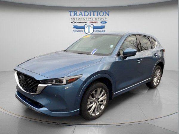 Used 2023 MAZDA CX-5 Signature AWD/4WD image 1