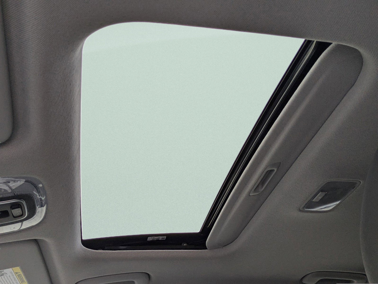 Certified 2025 Hyundai Elantra SEL FWD image 16