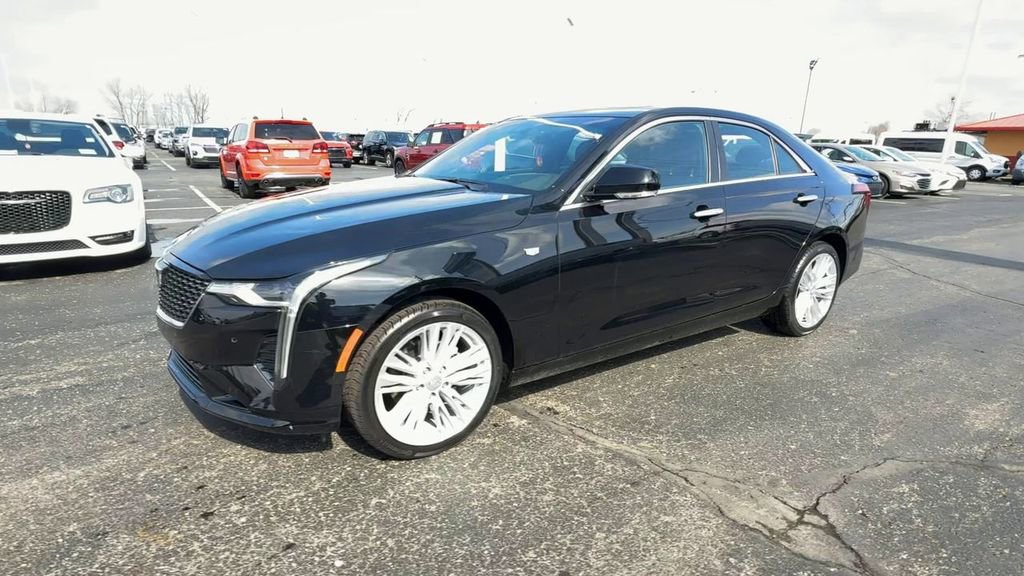 Used 2025 Cadillac CT4 Premium Luxury image 4