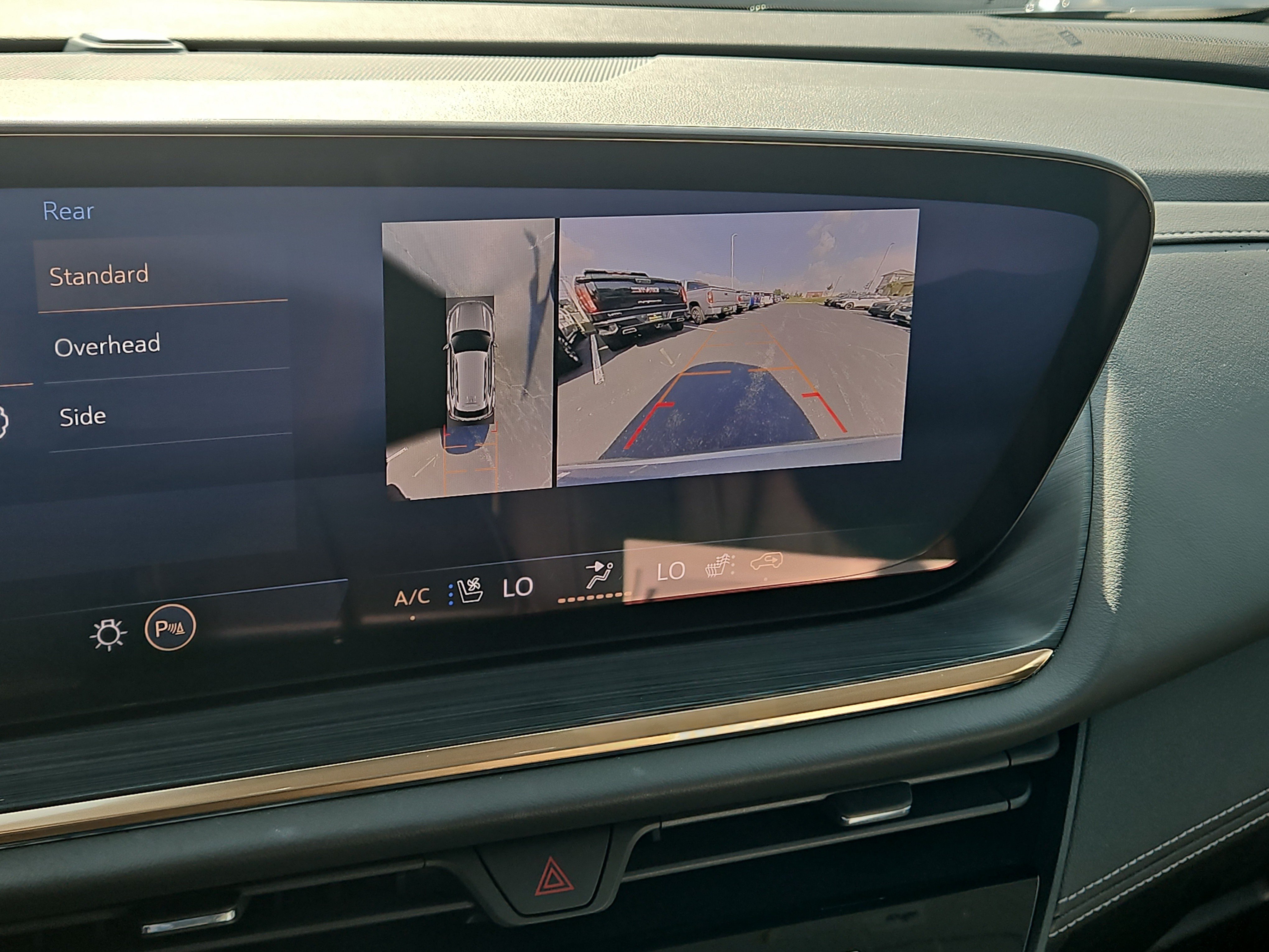 Used 2025 Buick Envision Avenir AWD/4WD image 28