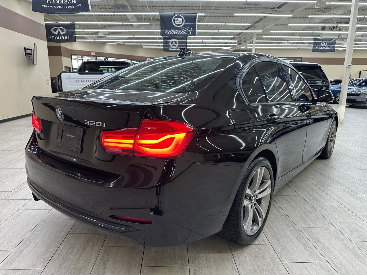Used 2016 BMW 328i Sedan RWD image 7
