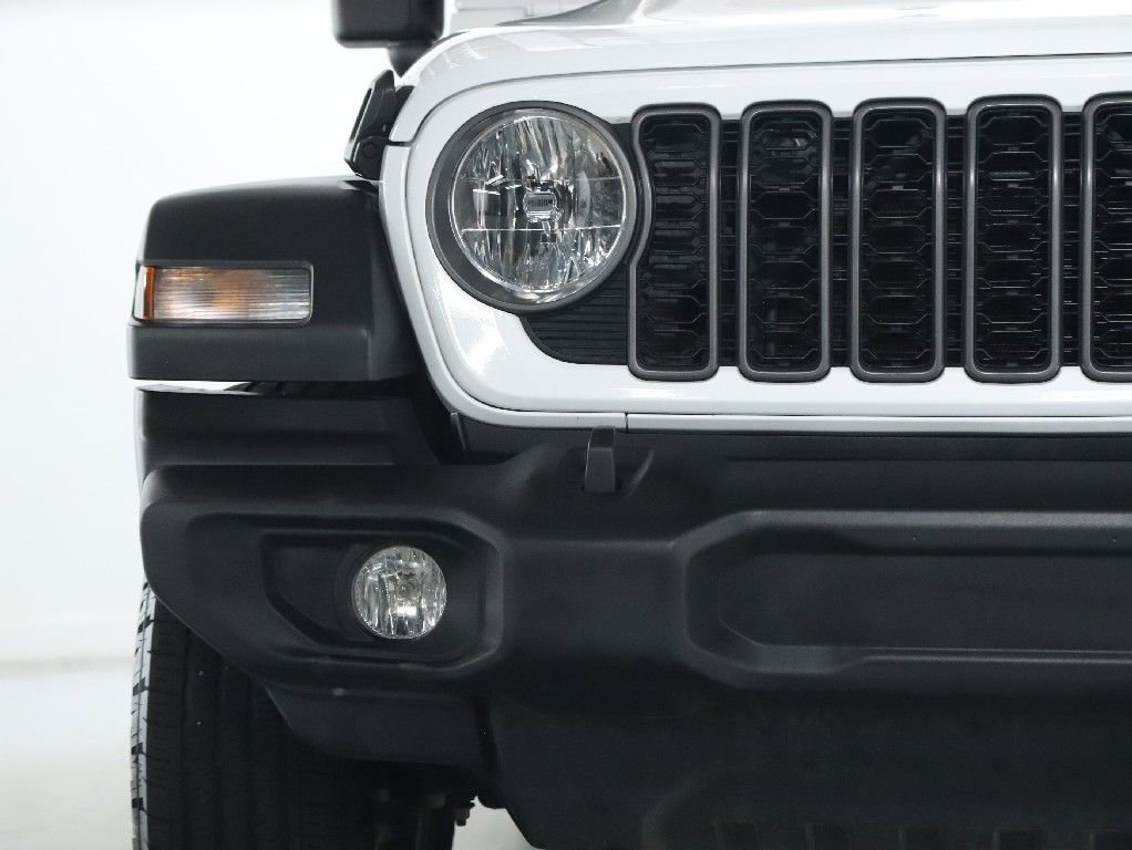 Used 2025 Jeep Wrangler Sport S image 6