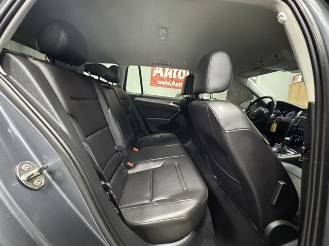 Used 2019 Volkswagen Golf Alltrack S AWD/4WD image 11
