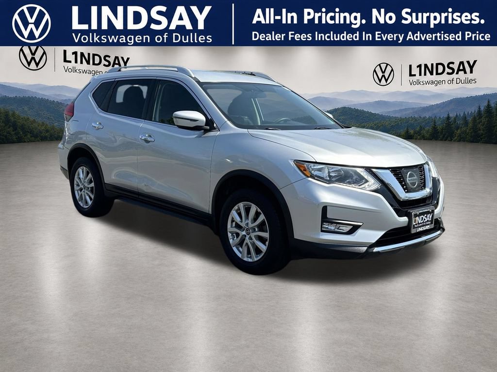 Used 2017 Nissan Rogue SV