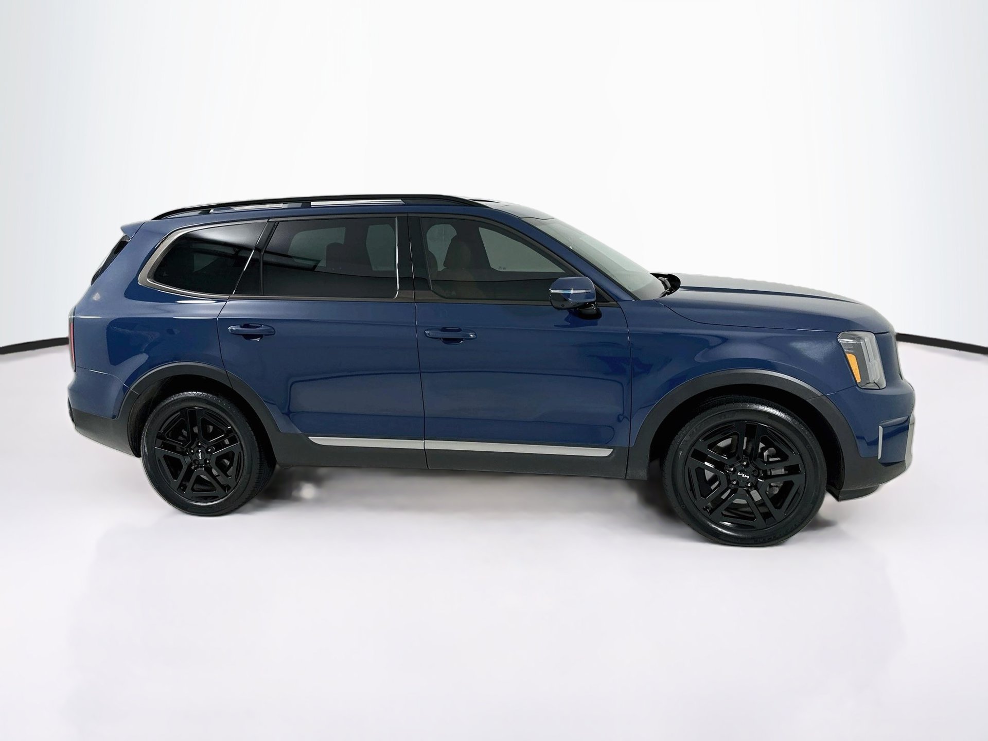 Used 2023 Kia Telluride SX X-Line AWD/4WD image 9