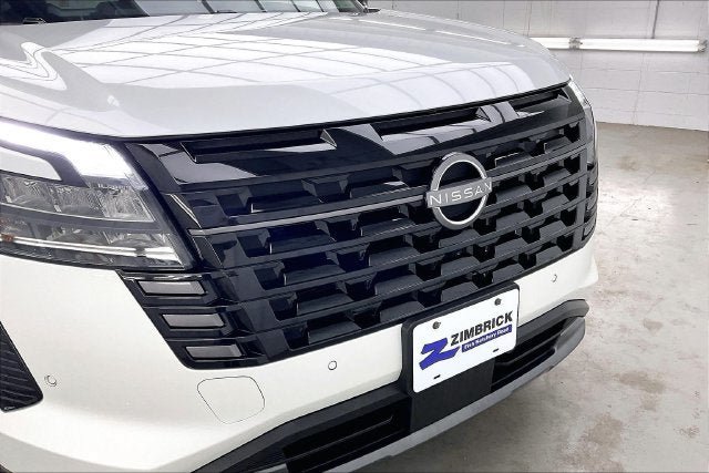 Used 2026 Nissan Pathfinder Platinum AWD/4WD image 31