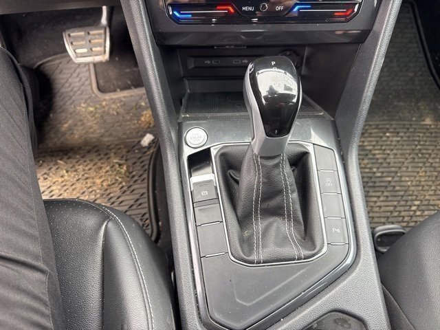 Used 2024 Volkswagen Tiguan SE R-Line image 13