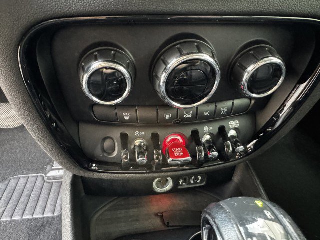 Used 2018 MINI Cooper Clubman image 22