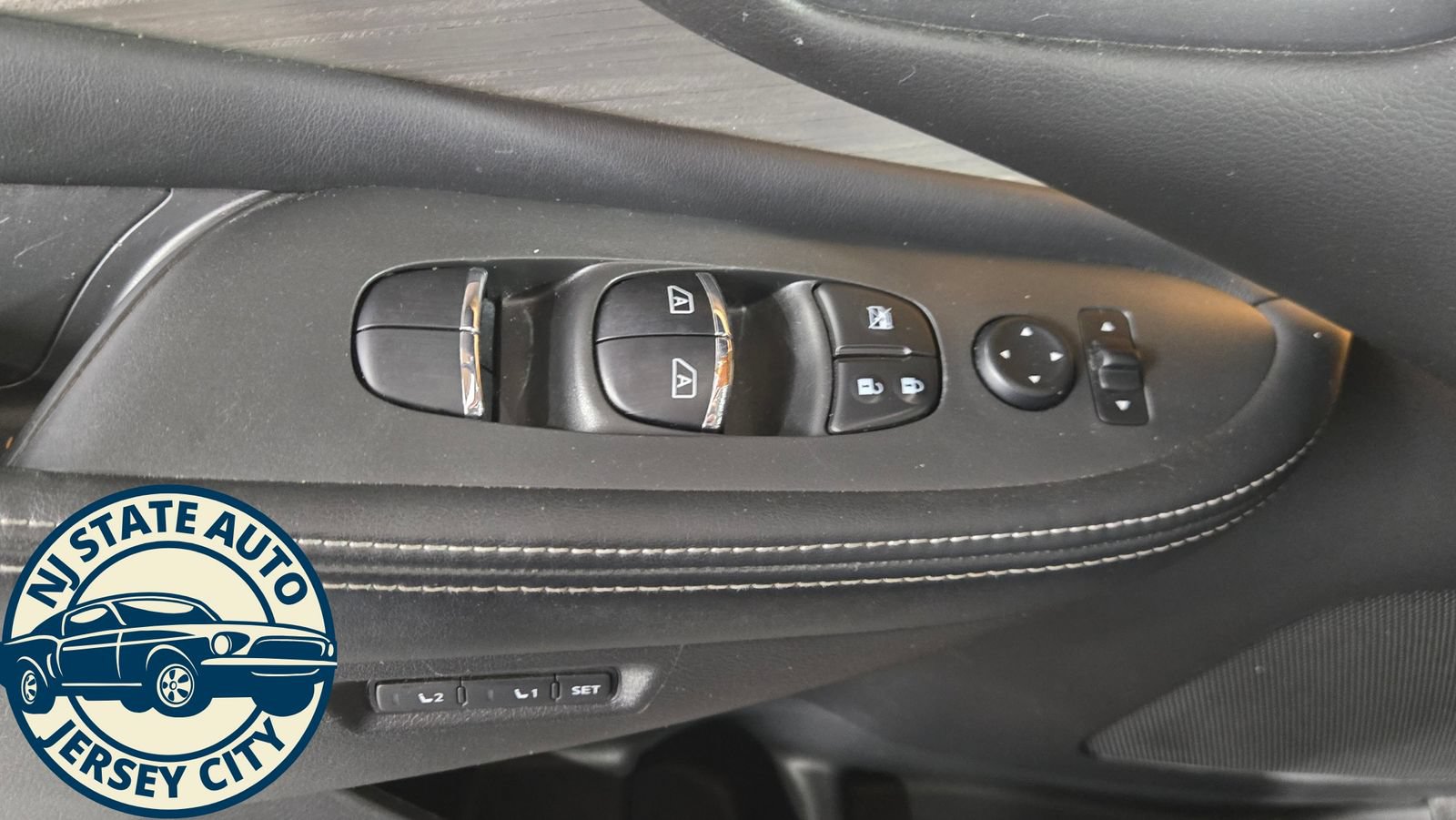 Used 2017 Nissan Murano Platinum w/ Platinum Technology Package AWD/4WD image 24