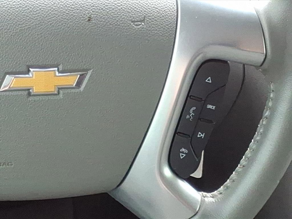 Used 2015 Chevrolet Traverse LT w/ Style and Technology Package FWD image 8