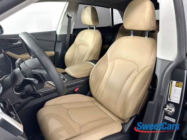 Used 2025 Audi Q8 Prestige image 11